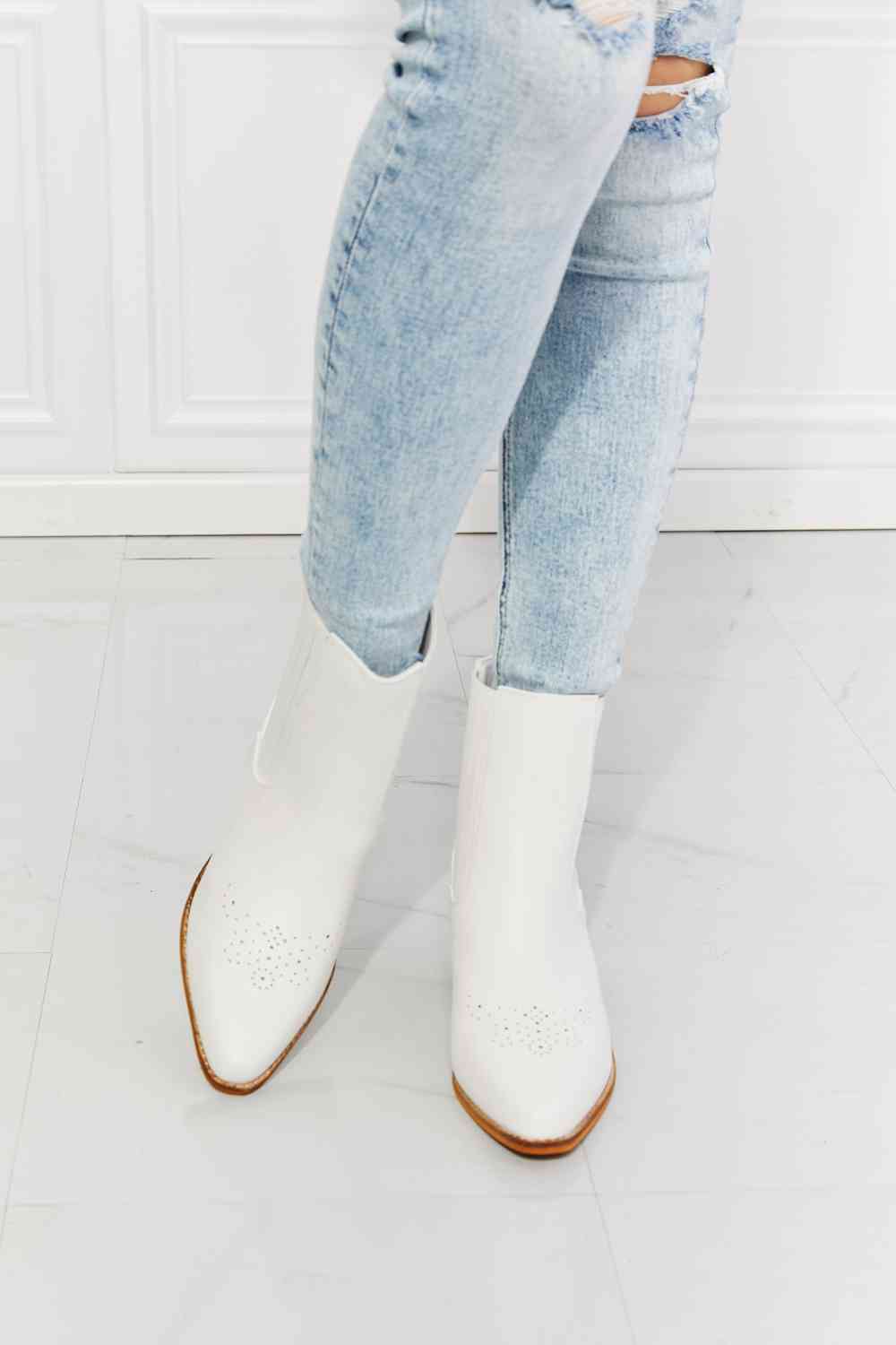 Love the Journey Stacked Heel Chelsea Boot in White